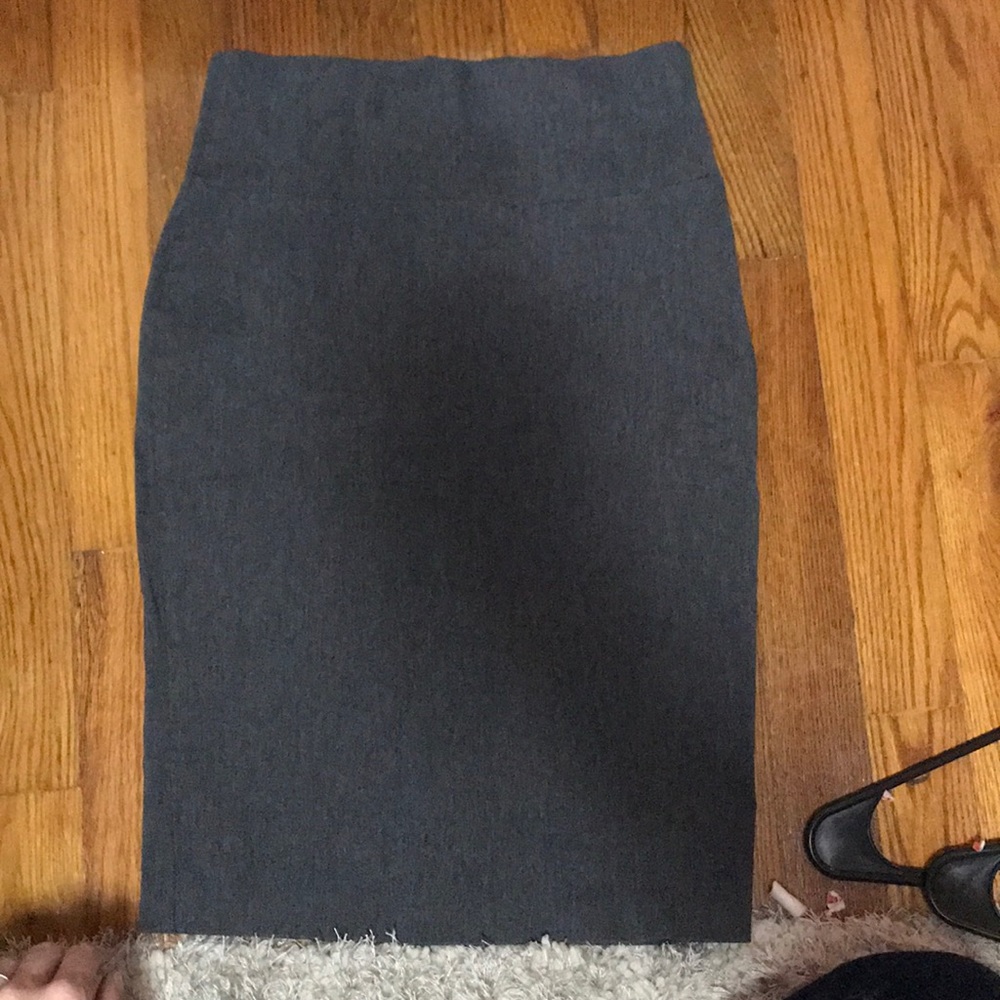 High waisted Pencil skirt.